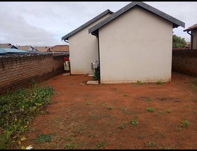 2 BEDROOM HOUSE FOR SALE IN SOSHANGUVE VV